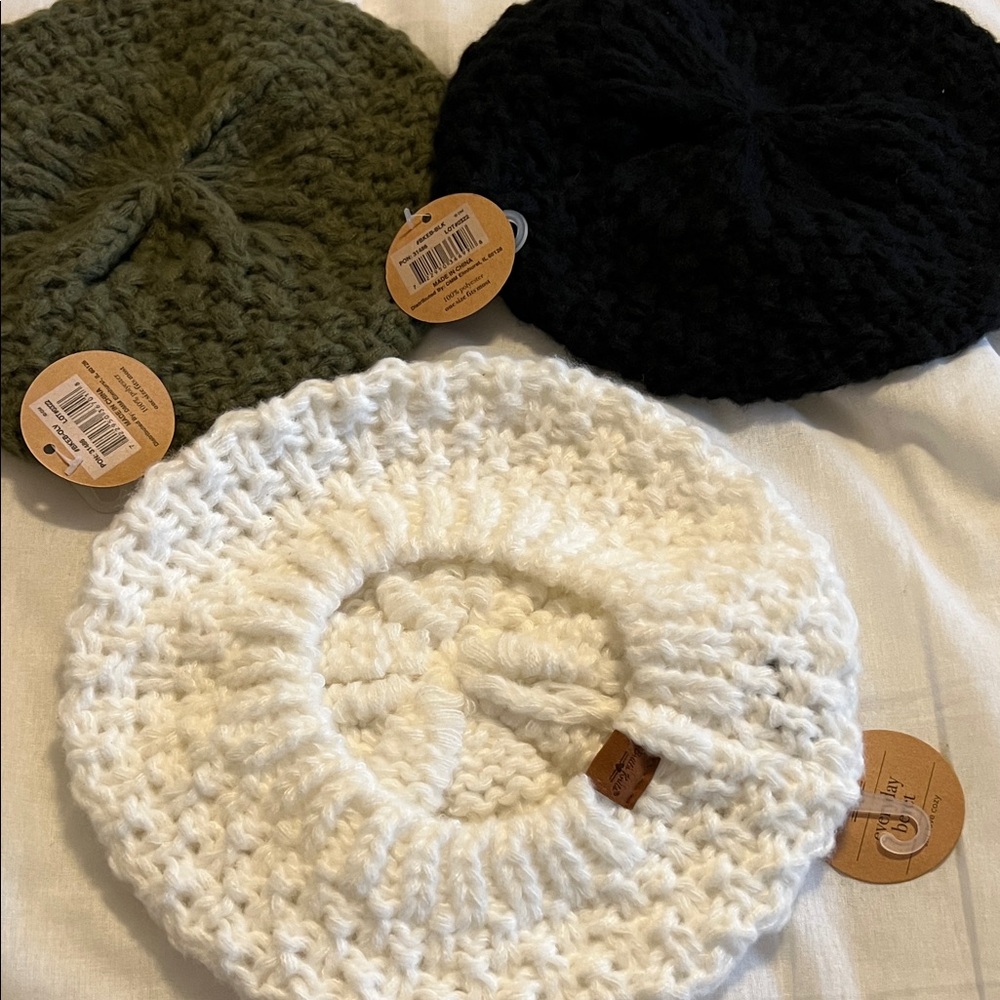 NWT Britts Knits everyday caps x3